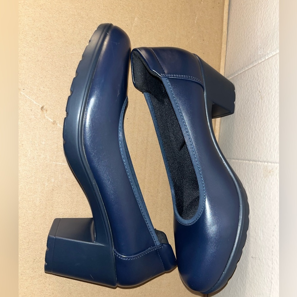 Dreampairs dark blue pumps size 7.5